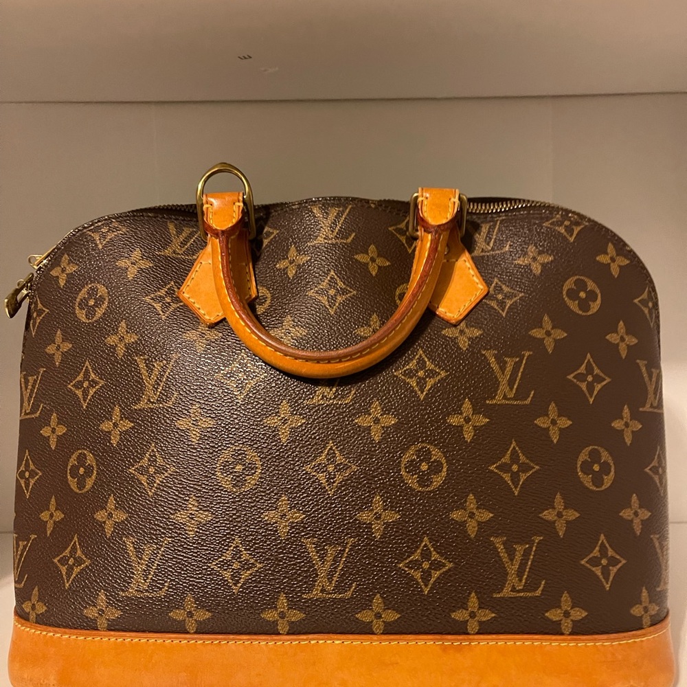 Louis Vuitton Alma PM